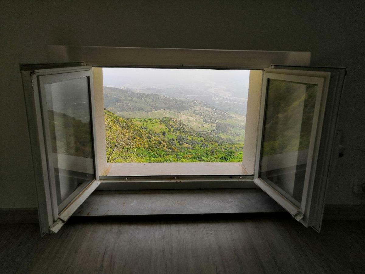 Ferienwohnung La Casa Dei Panorami Di Colobraro Exterior foto